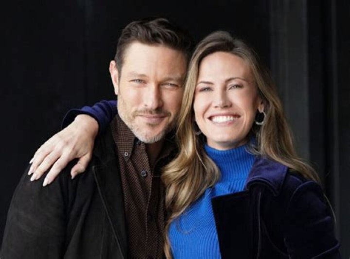 Unveiling Vail Bloom's Marital Status: Secrets And Surprises Revealed